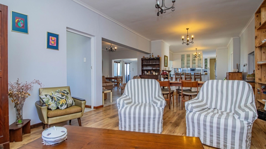 4 Bedroom Property for Sale in De Kelders Western Cape